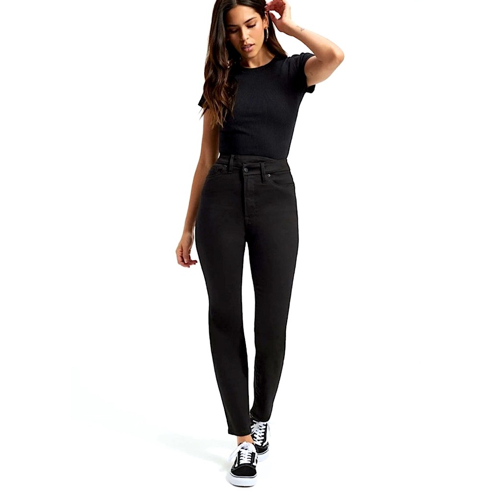 GOOD AMERICAN Women’s Good Waist Black Jeans Size 8 Flattering Feminine